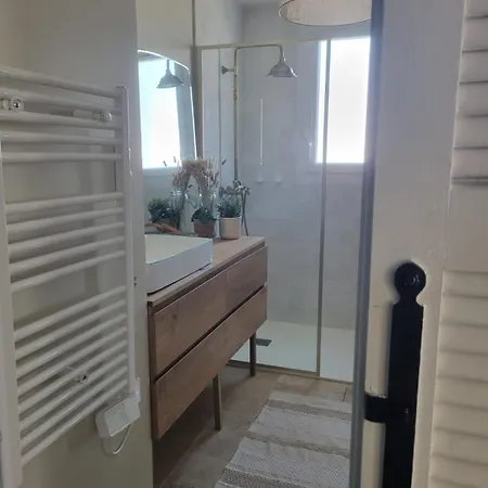 Mado, A 2 Pas De La Holiday home Saint-Gilles-Croix-de-Vie