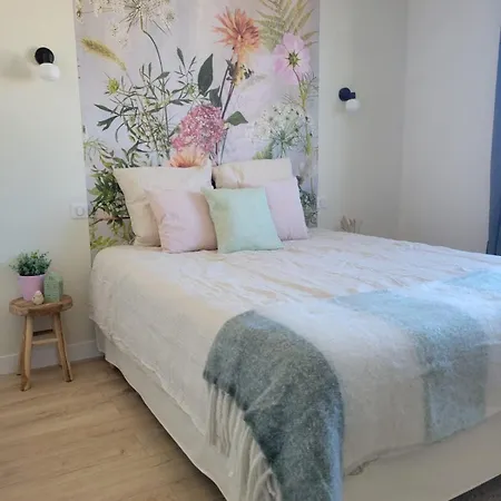 Holiday home Mado, A 2 Pas De La Saint-Gilles-Croix-de-Vie